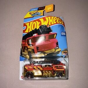 Hot Wheels 5 Alarm Fire Truck Let's Race Netflix HW Metro 3/10 Die-Cast